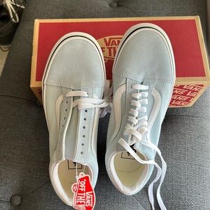 Women’s Vans “Old Skool” Women’s Shoe Size 9